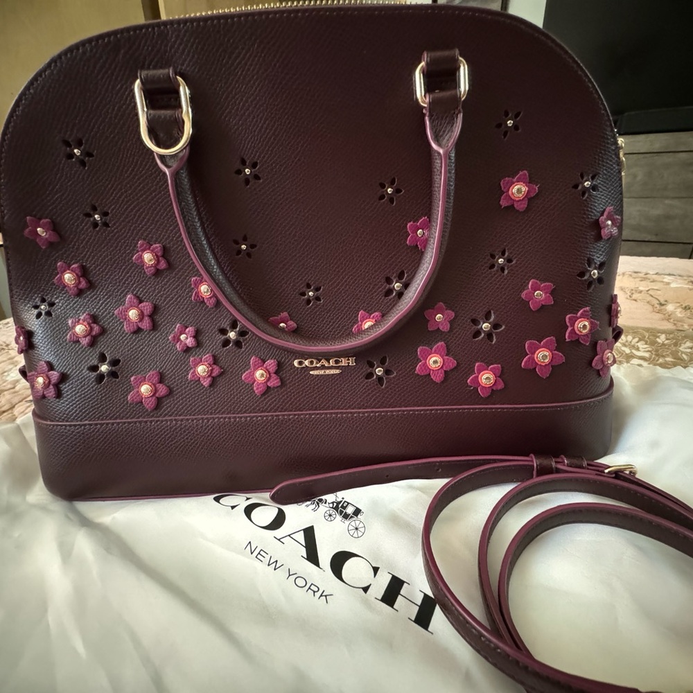 ❌SOLD❌ Coach Sierra Satchel in Oxblood Floral Appliqué